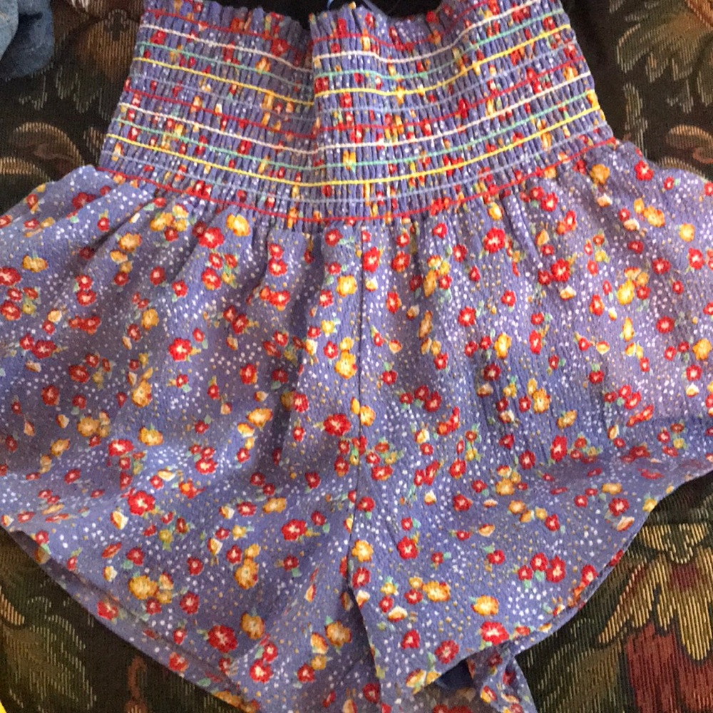 Flowy floral shorts